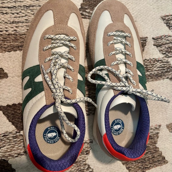 Madewell Karhu Tan and Green Sneakers 6.5, 7 - Picture 3 of 3